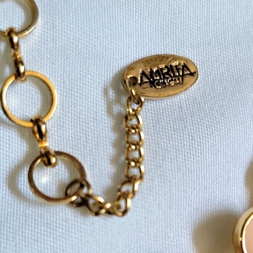 Amitra Singh Gold and Purple Statement Necklace - Picture 2 of 3
